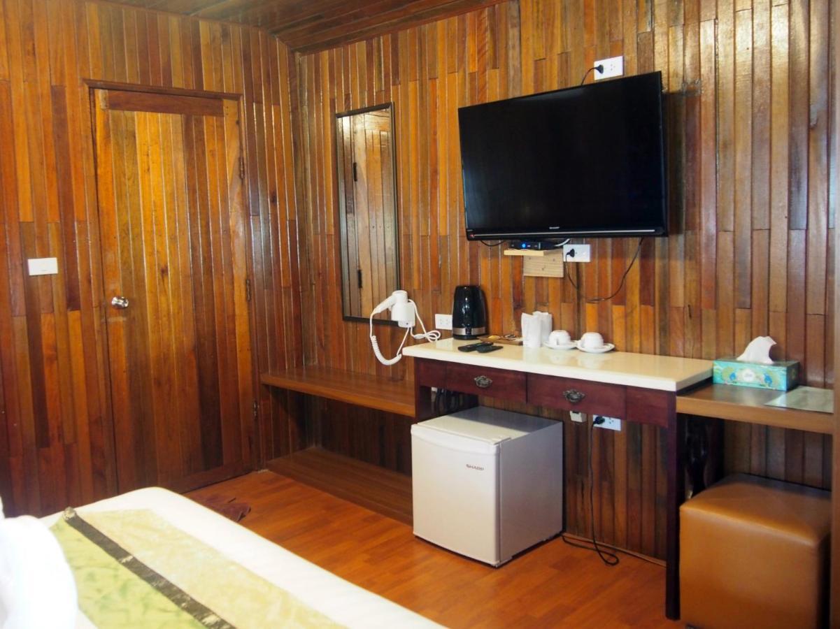 Chareena Beachside Koh Lipe Exterior photo
